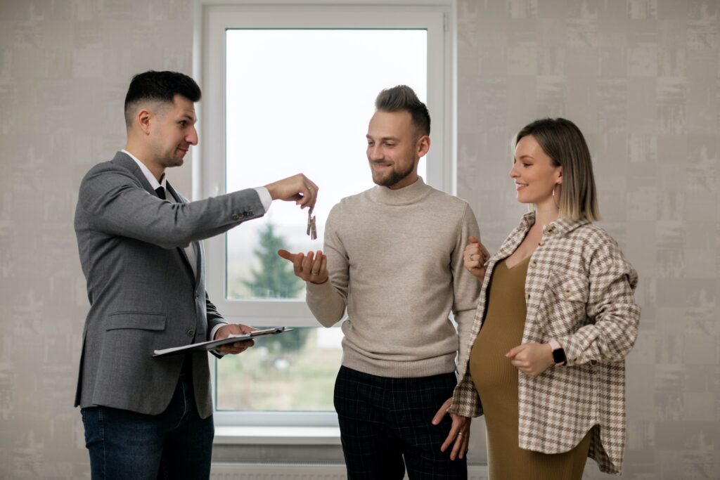 Choosing the Right Real Estate Agent: Essential Tips for Success